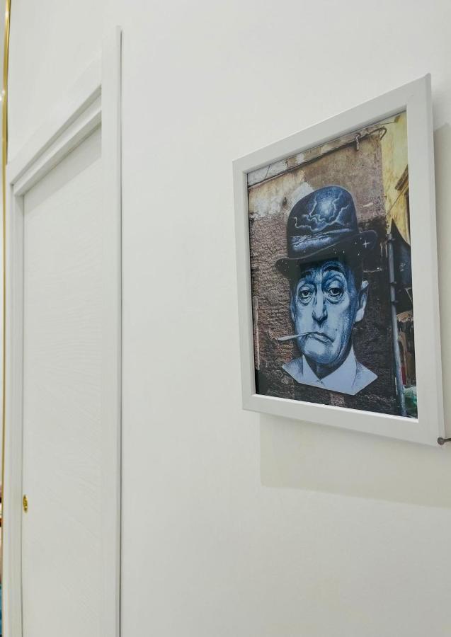 Residenza Marvin De Curtis Apartment Наполи Екстериор снимка